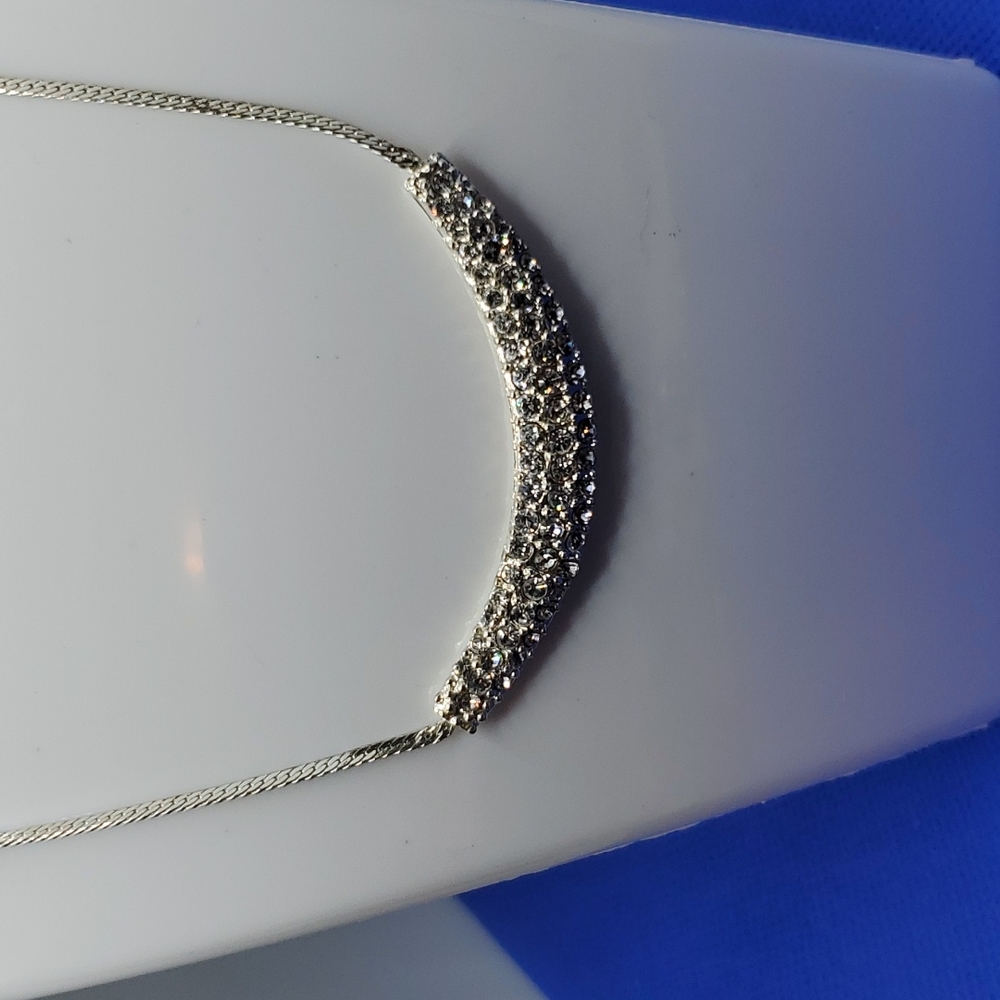 CROWN TRIFARI RHINESTONE BAR NECKLACE